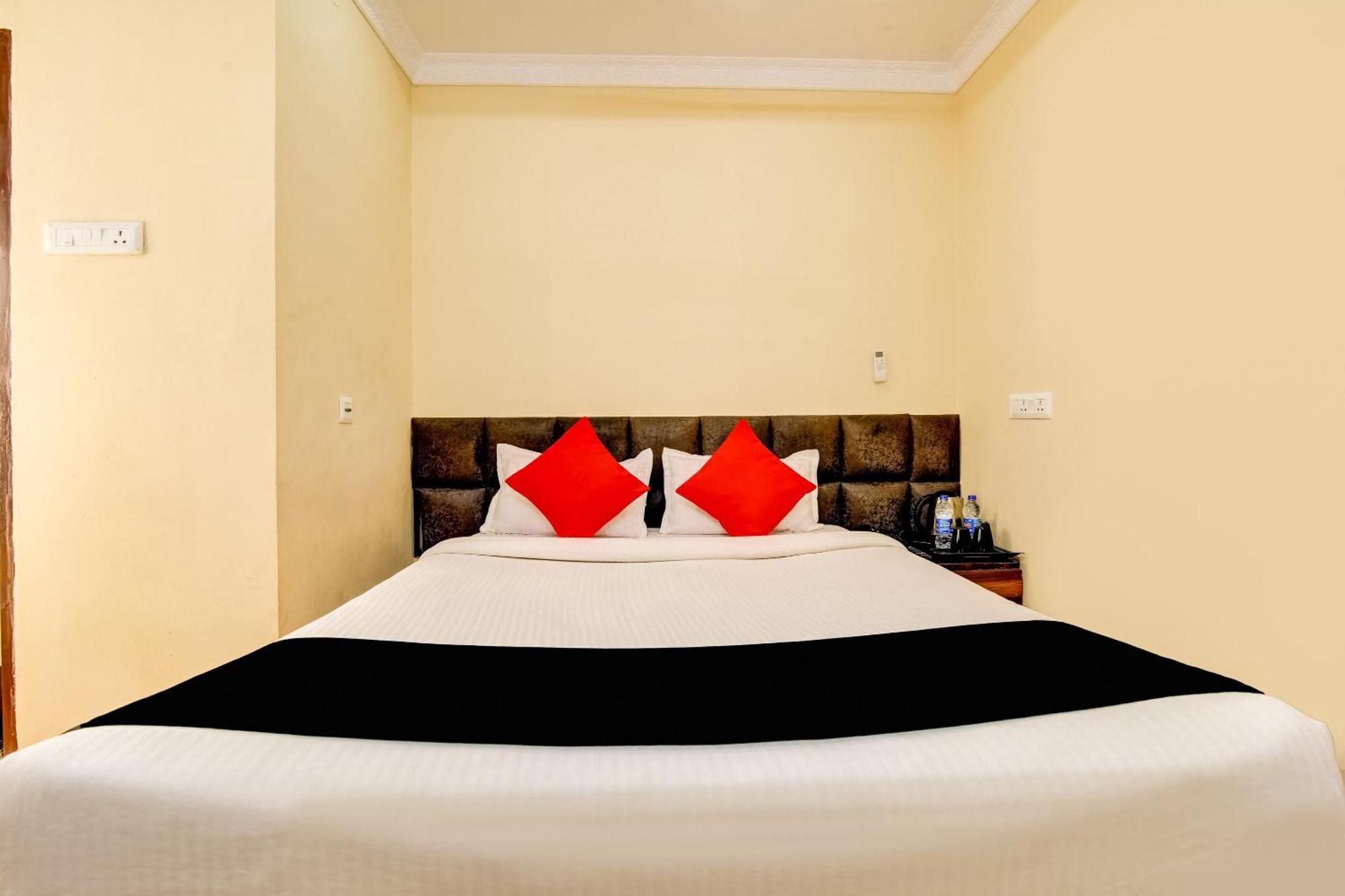 Capital O Good Luck Residency Hotel Dispur Exterior photo