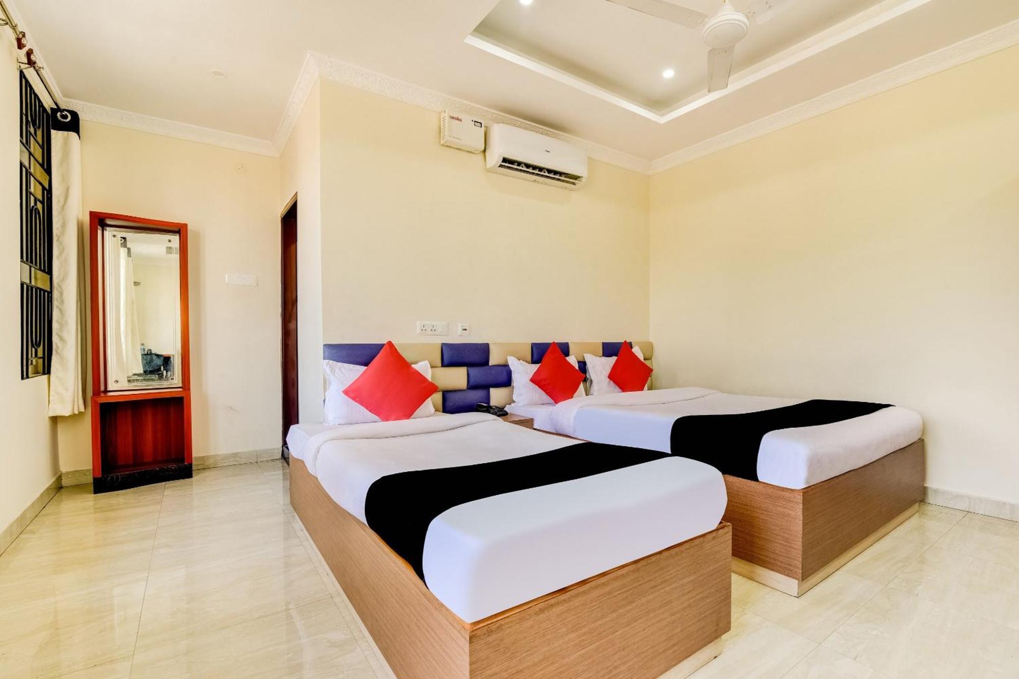 Capital O Good Luck Residency Hotel Dispur Exterior photo